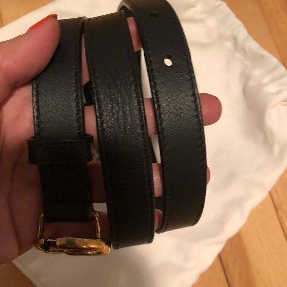 Gucci GG Small Gold and Black Belt - Picture 2 of 8